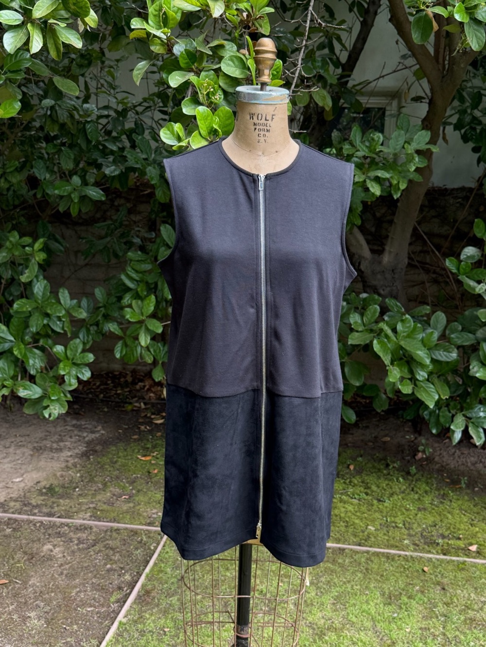 Leuname Mar mixed media minimalist sleeveless zipper dress - size L